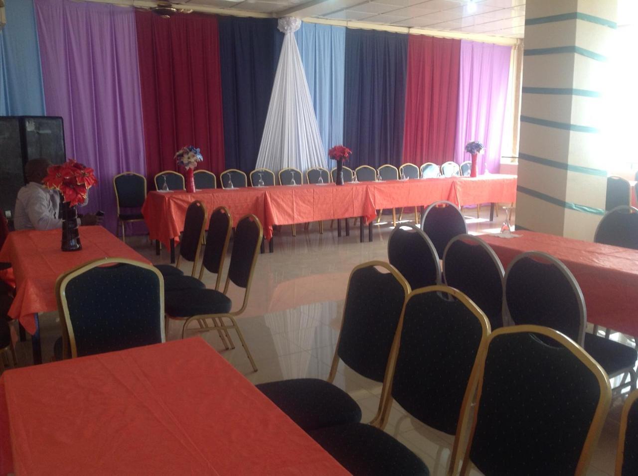 Weaver'S Hotel Abuja Exterior foto
